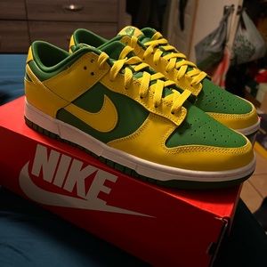Dunks low